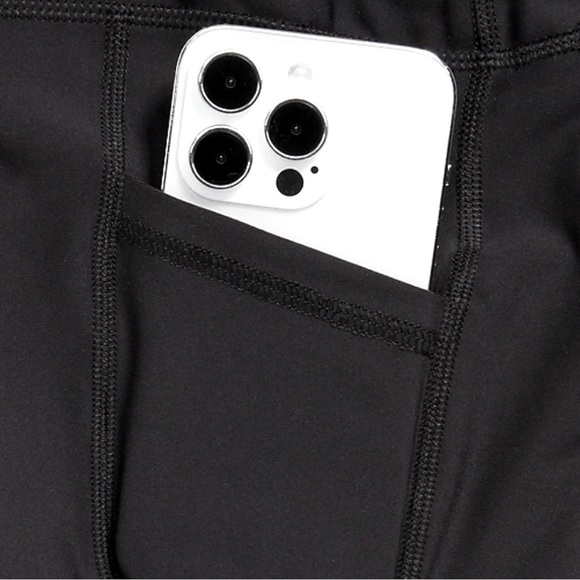 077 Old Navy Kids Activewear Black Leggings - Picture 4 of 4